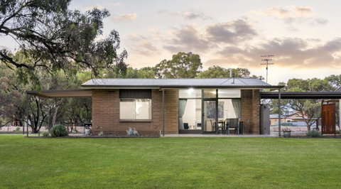 Riversands Rest Accommodation Paringa - Coobah Cottage - Stayed 3
