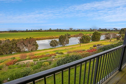 Riverside Haven - Stayed 3