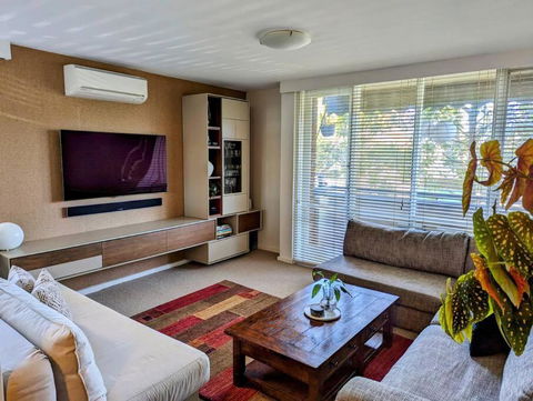 Riverside Haven On City Doorstep - Stayed 0