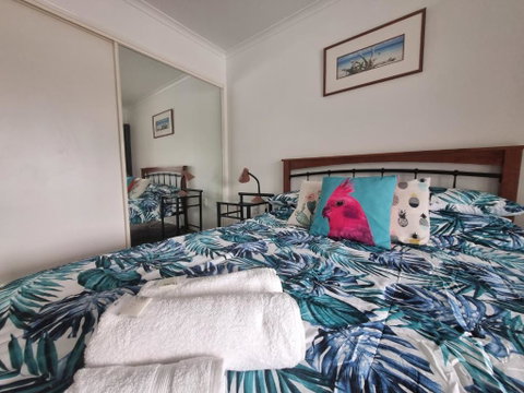 Residential Two-bedroom Unit On The Strand, Self-check In, Wi-fi - Stayed 2