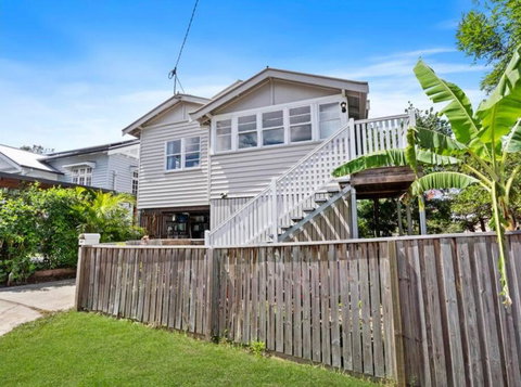 Room In Large Home 6 Min To CBD - Stays Accommodation 0