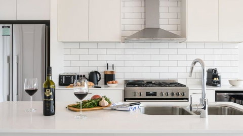 Rock Cottage - Stays Accommodation 0