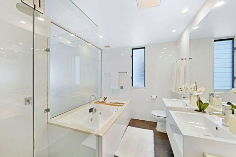 Rockpool No 4 Beachfront Unit - Stayed 3