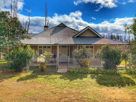 Roma Cottage On Roma Orchard - Stays Accommodation 0