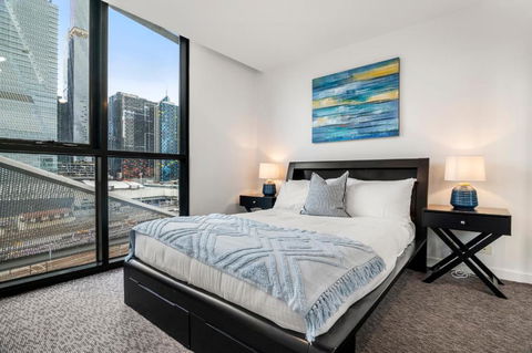 Rooftop Pool 2BR Apartment At Marvel Stadium With Free Parking - Stays Accommodation 3