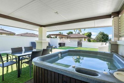 Rooftop Tranquility At Stunning Temple Resort - Stayed 0