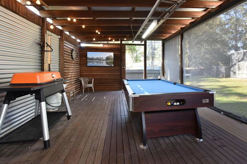 Rose Cottage Studio Romantic Or Solo Getaway. Spa, Games Room - Stayed 3