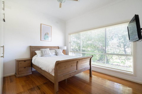 Rosebud Reset - A Beachside Group Getaway - Stayed 2