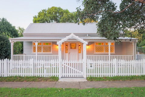 Rosemill Cottage - Mobility Friendly Accommodation Never Looked Better! - Stayed 3