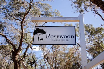 Rosewood Cottage with Stays Accommodation