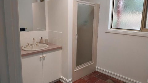 Roshnier Apartment - Stayed 1