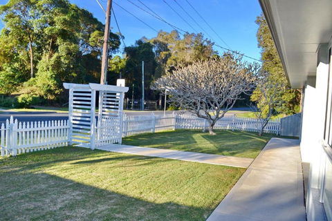 Rudder House - Stayed 1