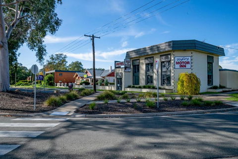 Ryley Motor Inn - Stays Accommodation 2