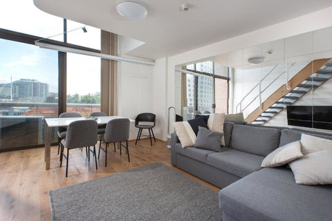 S203S - The Loft By Darling Harbour - Stays Accommodation 0
