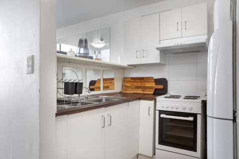 S203S - The Loft By Darling Harbour - Stays Accommodation 3