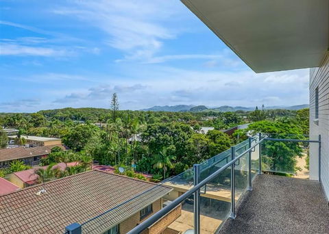 Sail Away - Stayed 0