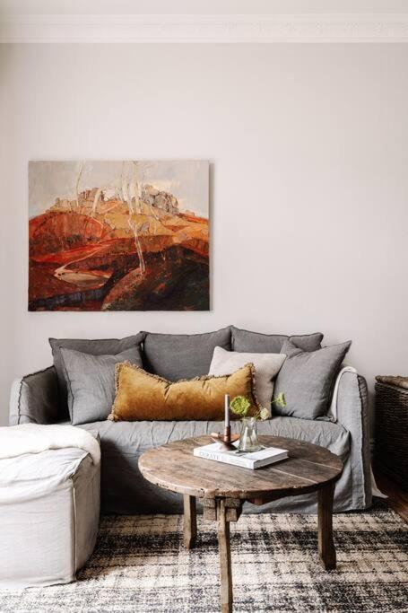 Sailors Whisk, Luxurious Restored Antique Cottage - Stayed 3