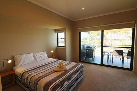 Saltwater Apartments - Stays Accommodation 1