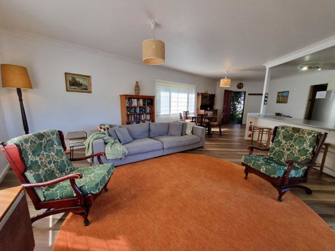 Salty Dog - Stayed 1