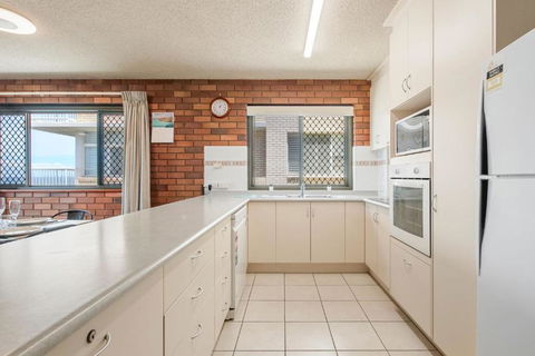 San Clemente Unit 4 24 Orvieto Terrace - Stays Accommodation 2