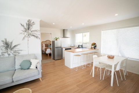 Sanbis Cabin - Hidden Boutique Retreat, Sea Views - Stayed 2