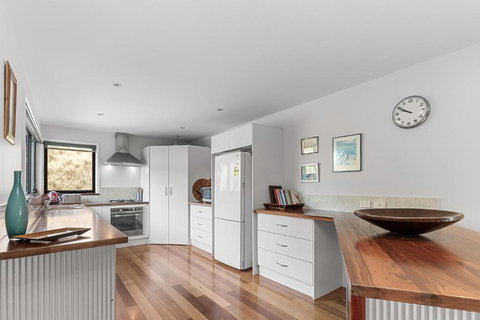 Sanctuary House - Stays Accommodation 2