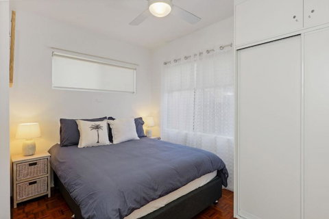 Sand And Sea 4 - Stayed 3