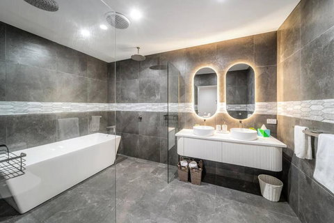 Sand And Serenity - Stayed 0