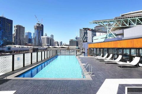 Rooftop Pool Stunning Apt At Marvel Stadium With Free Parking - Stayed 2