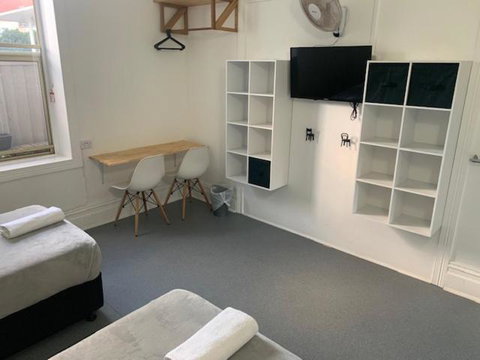 Sandy Bottoms Guesthouse - Stays Accommodation 3