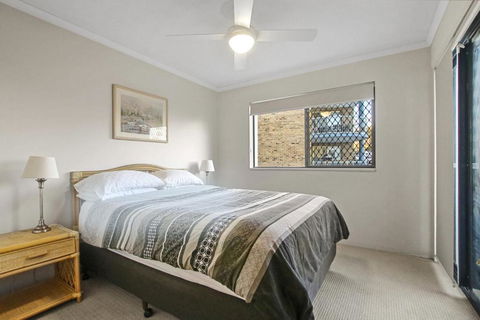 Sandalwood Unit 1 66 Lower Gay Tce - Stays Accommodation 1