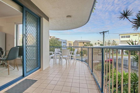 Sandalwood Unit 1 66 Lower Gay Tce - Stays Accommodation 2