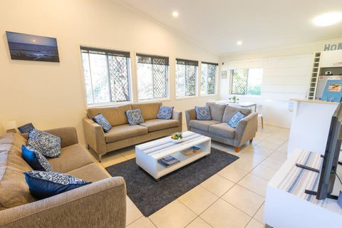 Sandcastles 2 - Stays Accommodation 1