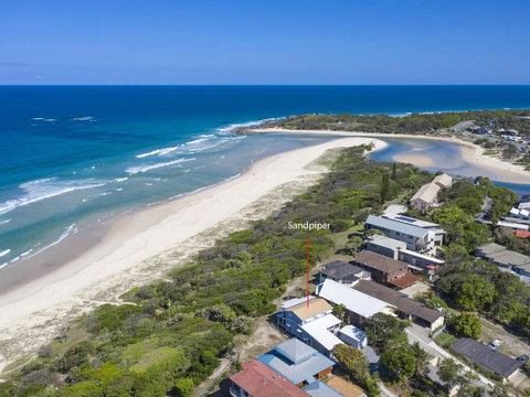 Sandpiper Beachfront House - Hastings Point - Stayed 2