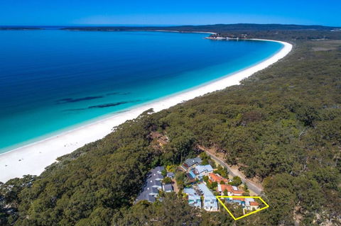 Sandpiper, Hyams Beach - Stays Accommodation 3