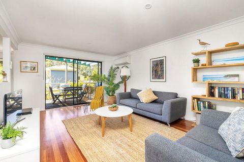 Sandpiper, Hyams Beach - Stays Accommodation 0