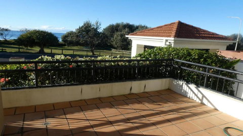 Sands 16, 20 - 22 Pacific Parade - Stays Accommodation 2