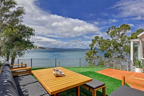 Sandy Bay Beachfront Oasis Direct Beach Access - Stayed 0