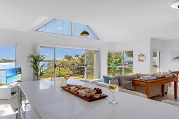 Sandy Cove with Stayed