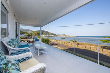 Sandy Decks with Stayed