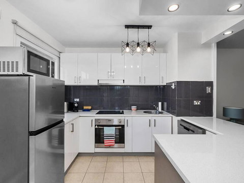 Sandy Bay Apartment With Hobart River View, Near UTAS - Stroll To Cafes And Shops - Stayed 3