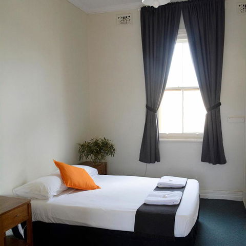 Shamrock Hotel Motel Temora - Stayed 2