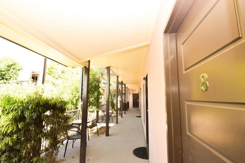 Station Hotel Motel Kurri - Stays Accommodation 3