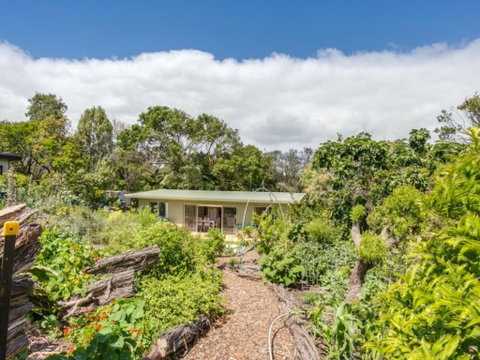 Summer In Blairgowrie - Stayed 3
