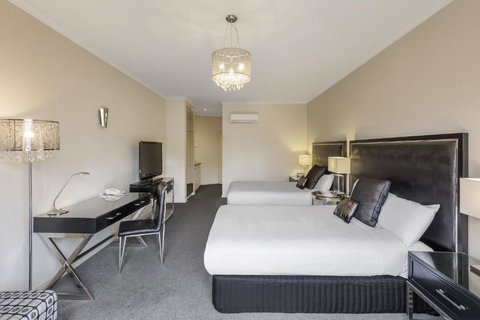 The Carrington Hotel - Stays Accommodation 2