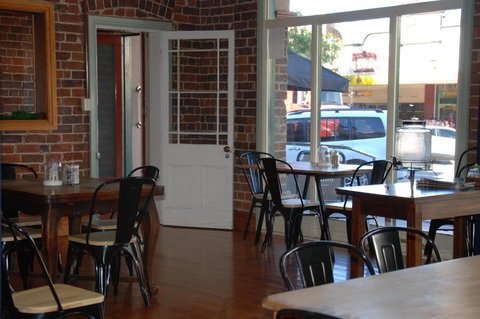 THE FED AND BED TEMORA - Stayed 3