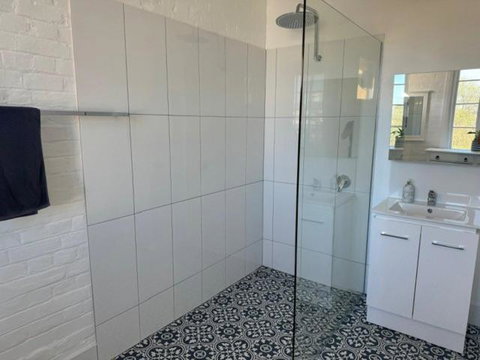 The Gallipoli Flat - Stays Accommodation 3