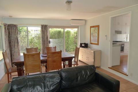 BEACHPOINT COTTAGE - Stayed 3