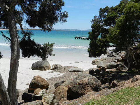 Beachside Apartment - Stayed 1