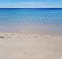 Beachside Husky - Waterfront - Stays Accommodation